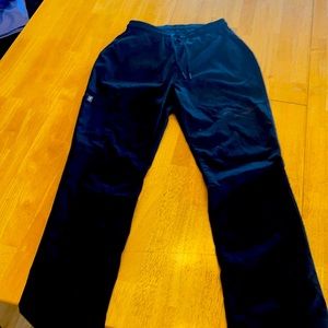 Jaanuu black scrub pants. ST